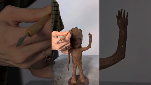 Скульптура Малыш Грут из шоколада . Sculpting chocolate Baby Groot. смотреть онлайн