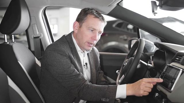 Hoe werkt het Nissan Connect infotainmentsysteem in de Nissan Micra? смотреть онлайн