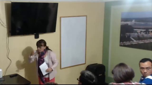 Hacer Llamadas para el Negocio - Myriam Izquierdo смотреть онлайн