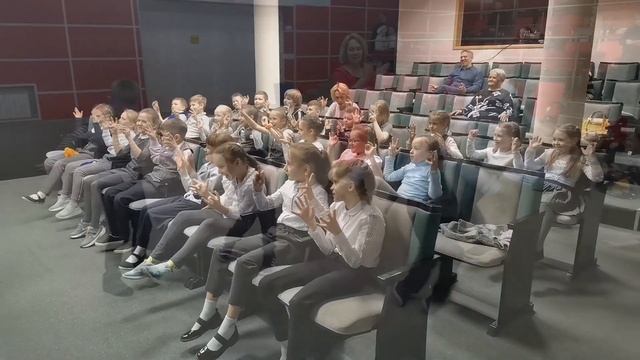 "Вот и пробежал ещё один учебный год!" Кириши, Школа №1, 2А, 2021-2022 смотреть онлайн