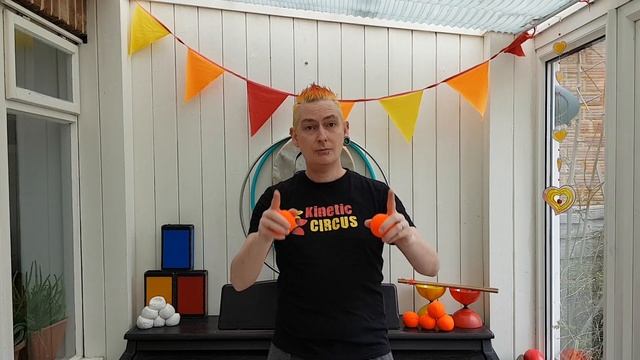 How to juggle with three balls смотреть онлайн