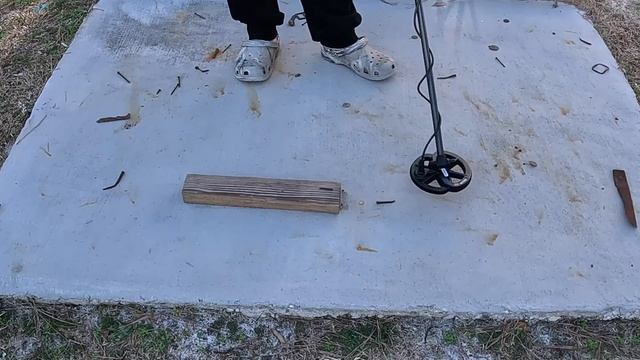 MINELAB EQUINOX 900 6 INCH COIL VS XP DEUS II 9 INCH COIL смотреть онлайн