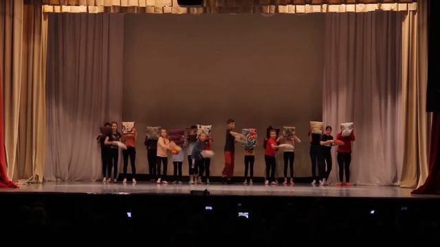 Meteorite Dance Festival смотреть онлайн