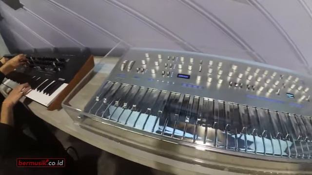 KORG & VOX at NAMM SHOW 2018 смотреть онлайн