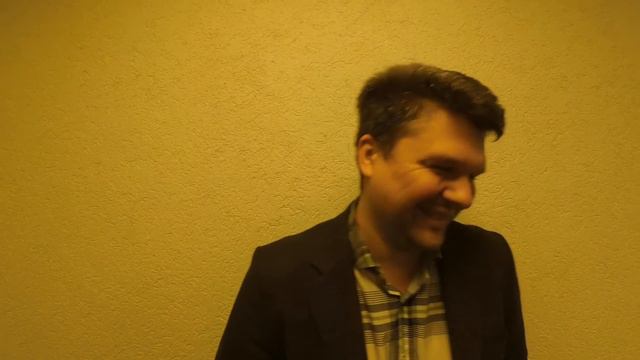 Соц. опрос мужчин Сбербанк-Технологий на тему "8-е марта" смотреть онлайн