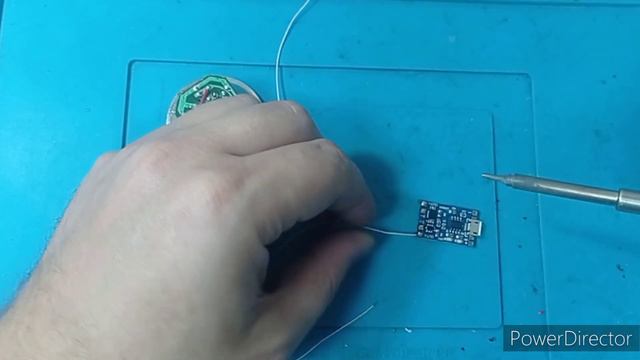 Как переделать фонарик на аккумулятор