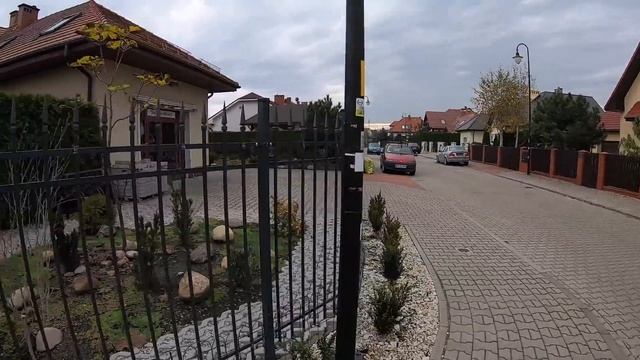 ПОЛЯК об УКРАИНЦАХ в ПОЛЬШЕ! СКОЛЬКО СТОИТ ПОСТРОИТЬ ДОМ в ПОЛЬШЕ? смотреть онлайн