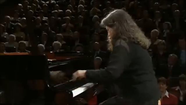 Schumann Piano Concerto, in A minor, OP. 54 Martha Argerich & Riccardo Chailly смотреть онлайн
