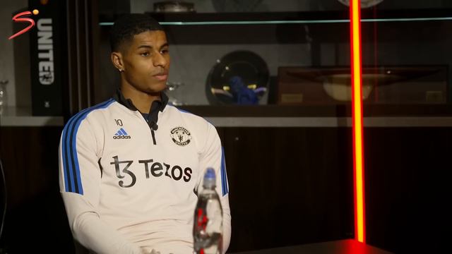 Marcus Rashford on the impact of Benni McCarthy at Manchester United смотреть онлайн