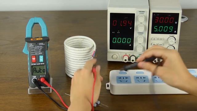 ANENG ST203 Digital Clamp Meter Multimeter 4000counts True RMS Clamp Meters v смотреть онлайн