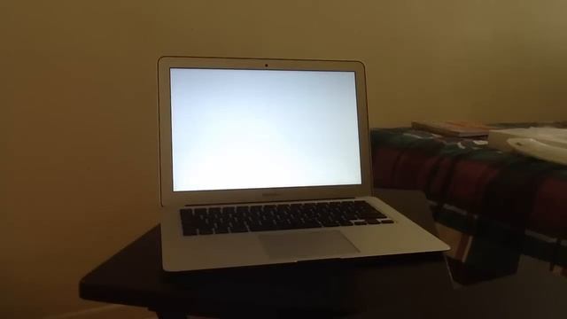 Unboxing MacBook Air 13 inch 2012. En Español смотреть онлайн