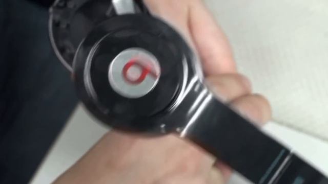 Monster Beats Solo - разбираем наушники смотреть онлайн