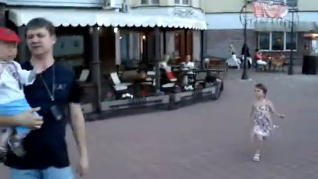 Гуляем с детьми по Оболони смотреть онлайн