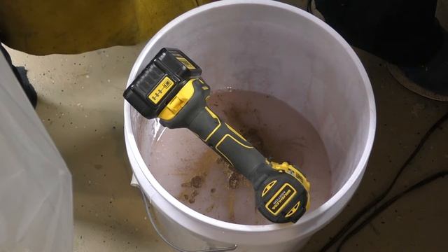 Заливка столешницы / River Table Deep Pour Epoxy смотреть онлайн
