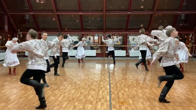 "Московская Праздничная" - Ансамбль танца "Улыбка" смотреть онлайн