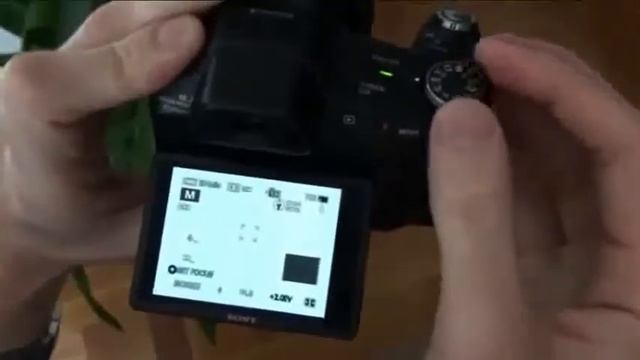 HX100V - 16.2 MegaPixel | Zoom Óptico de 30x смотреть онлайн