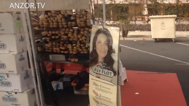 КАНАРЫ: Океан в Лос Кристианос на острове Тенерифе... CANARY ISLANDS SPAIN