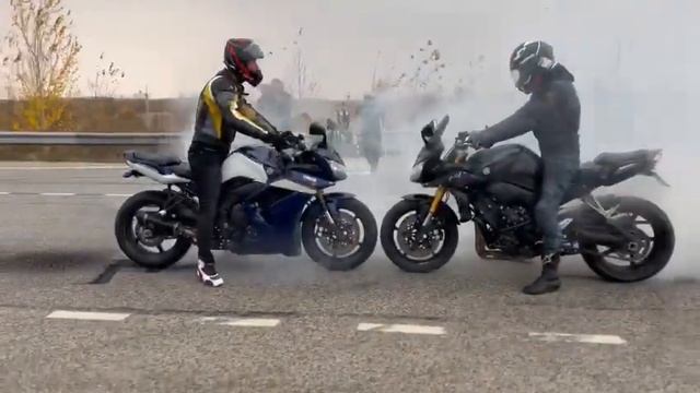 Yamaha FZ 1 смотреть онлайн