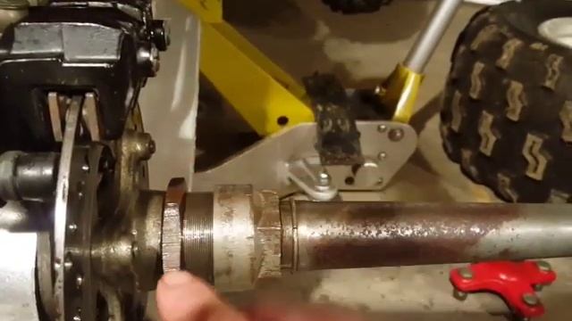 Honda TRX 450R, TRX250R, 250X AXLE LOCKNUT DEMONSTRATION.. Guarantee this helps any problems смотреть онлайн