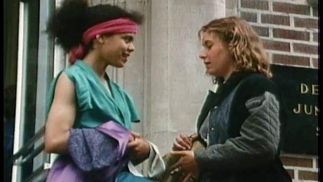 Degrassi Junior High: A Helping Hand смотреть онлайн