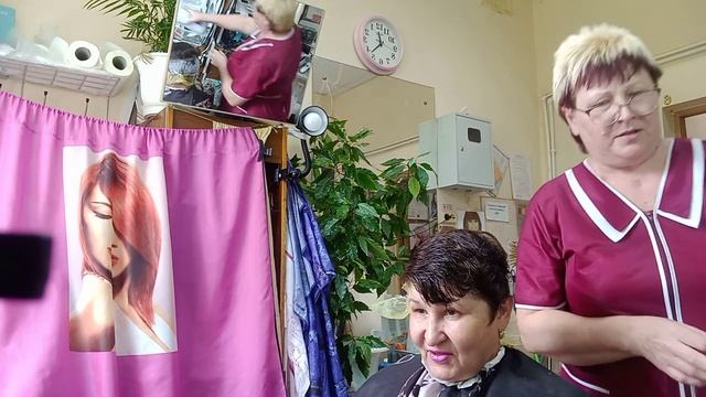 Стрижёмся под Асимметрию.Делаем каскадное окрашивание. смотреть онлайн