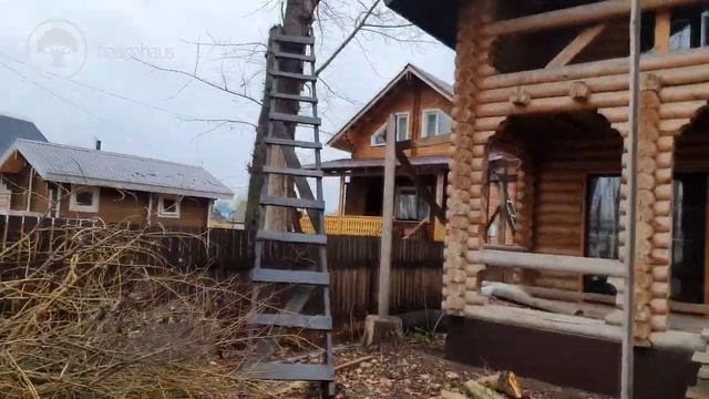 Брус или бревно? Что стало с оцилиндрованным бревном через 5 лет эксплуатации. Обзор. Baumhaus смотреть онлайн
