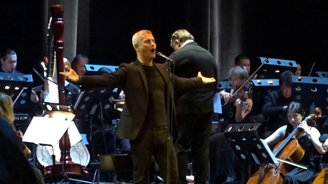 Синяя вечность на итальянском, Alessandro Safina, БКЗ "Октябрьский", СПб, 05.03.2023 смотреть онлайн