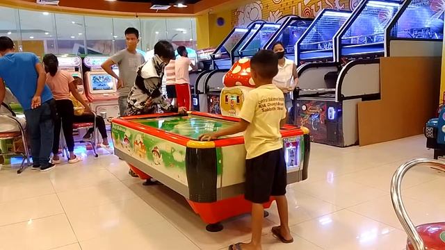 TOM'S WORLD Valencia city bukidnon | kyrie's vlog TV 2.0 смотреть онлайн