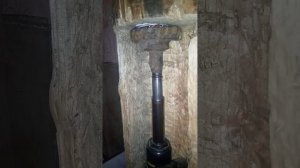 Пресс для алюминиевых банок из домкрата и пенька.