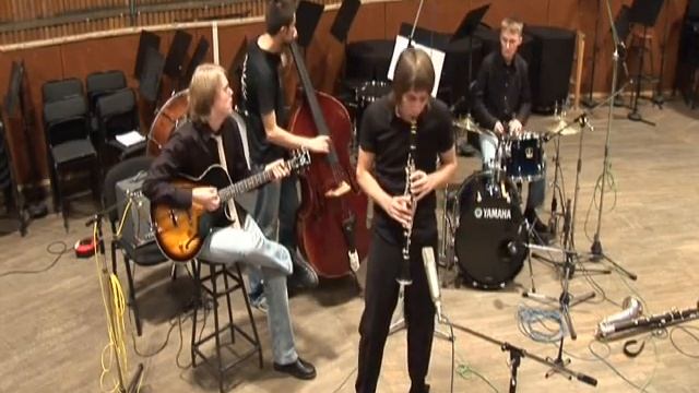 Full Moon Jazz Band "The Fox" смотреть онлайн