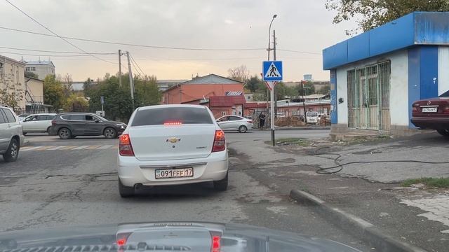 ШЫМКЕНТ. ул. ЧЕРНЫШЕВСКОГО. (АДЫРБЕКОВА). ЕДЕМ В ОПТОВИК. КАЗАХСТАН. 6.10.23 Г. смотреть онлайн