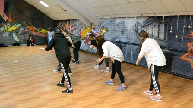 Зимние каникулы в US Ярослав Снегирь и Карина Че Popping + Juzz funk смотреть онлайн