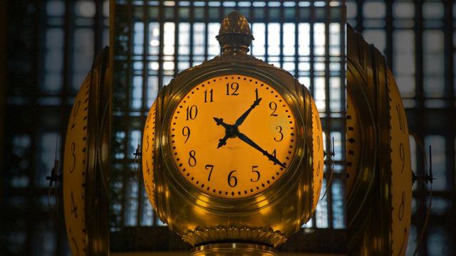 Self Winding Clock Company | Wikipedia audio article смотреть онлайн