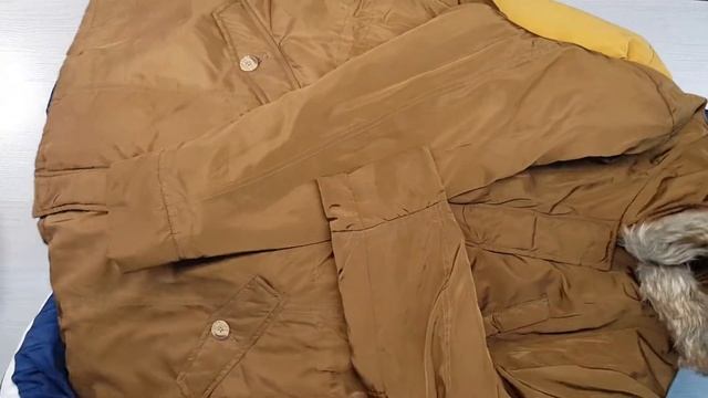 A5 03763 Anoraks HQ (Куртки м/ж) №11 21,25 кг. 8,55€ за кг. 26 шт. смотреть онлайн