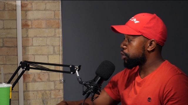 Does price matter with hockey helmets? Cheap vs Expensive helmet Podcast Ep.7 смотреть онлайн