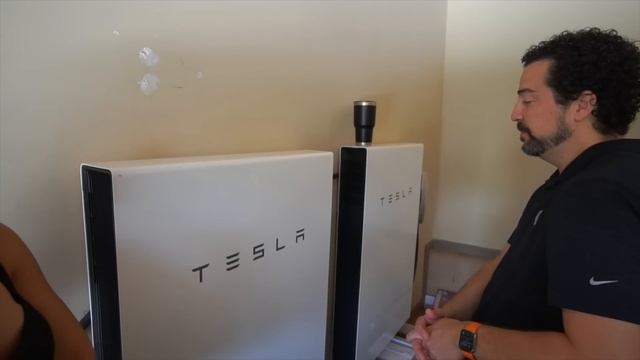 Selling the Tesla Powered Dream Home! смотреть онлайн