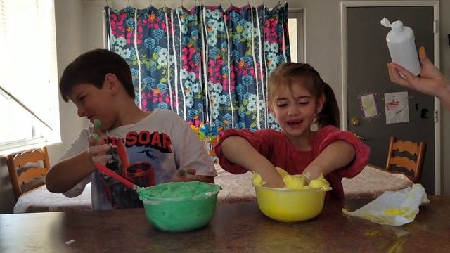 Kid Temper Tantrum SLIMES Daddy in a SLIME ATTACK! + DIY FLUFFY SLIME Recipe and How to[ Original ] смотреть онлайн