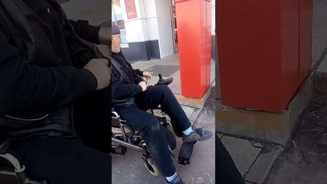"Магнит" - - отсутствие подходов к своим магазинам. Этот - - пос. Петровский Ивановской области. смотреть онлайн