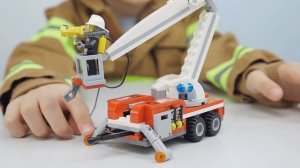 ЛЕГО СИТИ ПОЖАРНЫЕ и Даник  - Для детей Lego City 60111