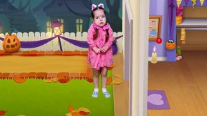 Настя играет в игре Мой Говорящий Том и друзья | Мама ухаживает за Настей виртуальным питомцем