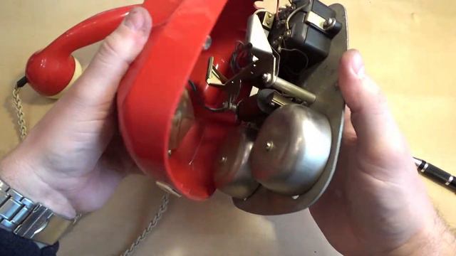 What is inside a Red Phone from the Soviet era смотреть онлайн