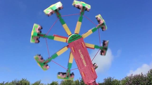 The Thunderbolt Ride at Flambards Theme Park, Helston, Cornwall смотреть онлайн