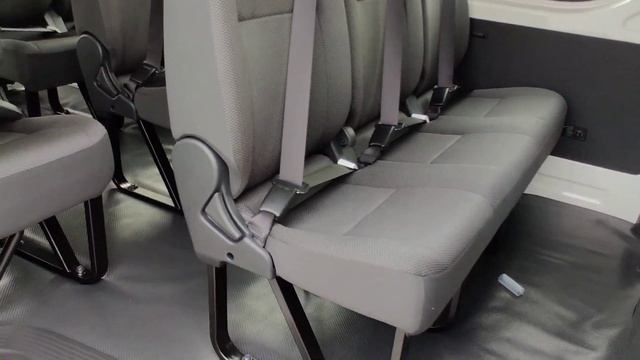 Toyota Hiace 2,5L Diesel 15 seat, Manual, 2019 model смотреть онлайн