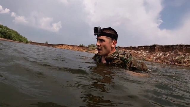 Переплыть реку (в одежде, с грузом и под водой) ЭКСПЕРИМЕНТ смотреть онлайн