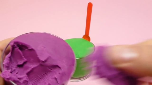 Play-Doh Ice Cream Cups with Surprise Egg Toys смотреть онлайн