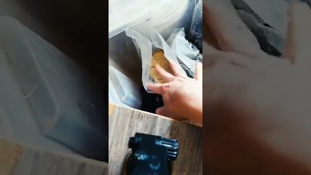 Готовые массы или с какими глинами удобнее работать. Полезно для новичков в керамике. смотреть онлайн