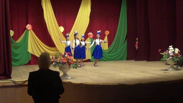 Танец"hov sarer" смотреть онлайн