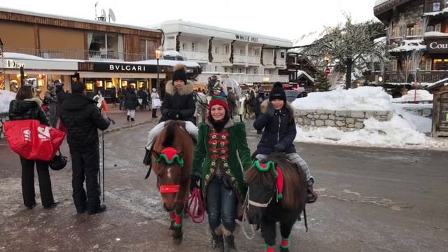 Франция , Анси-Куршавель , фото с семьёй 12.2017 смотреть онлайн