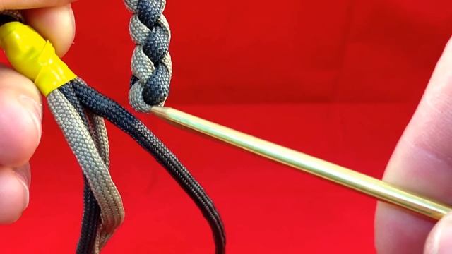 Paracordist How to Make a Four Strand Round Braid Loop - w/ 4 strands out смотреть онлайн