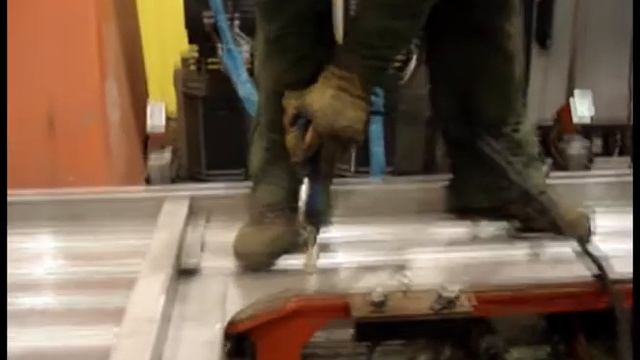 Ручная плазменная точечная сварка вагона смотреть онлайн